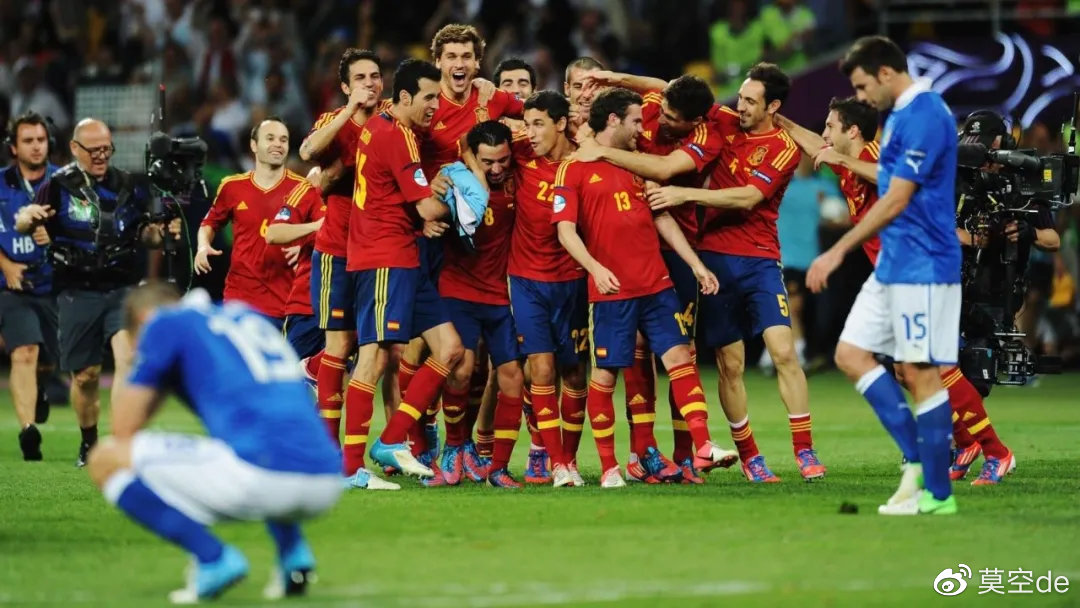 半生归来诗句,半生归来不忘初心