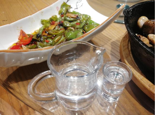 喝桑葚酒醉了怎么解酒,吃什么中成药能快速解酒