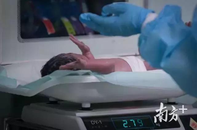 艾滋病女孩改造基因,艾滋病婴儿基因改造