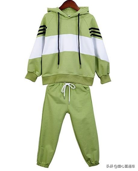 童装韩系风中大童,中大童装8-16岁运动衣