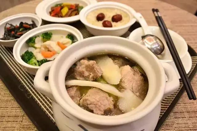 閫告湀鍥介檯浼氭墍,閫告湀鏈堝瓙涓績鑱婂煄