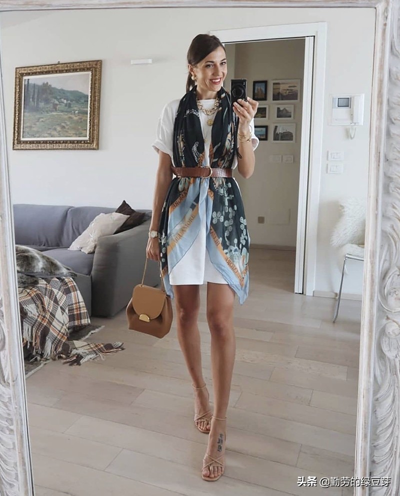 女士雪纺衫穿搭方法30岁,女士雪纺衫穿搭技巧