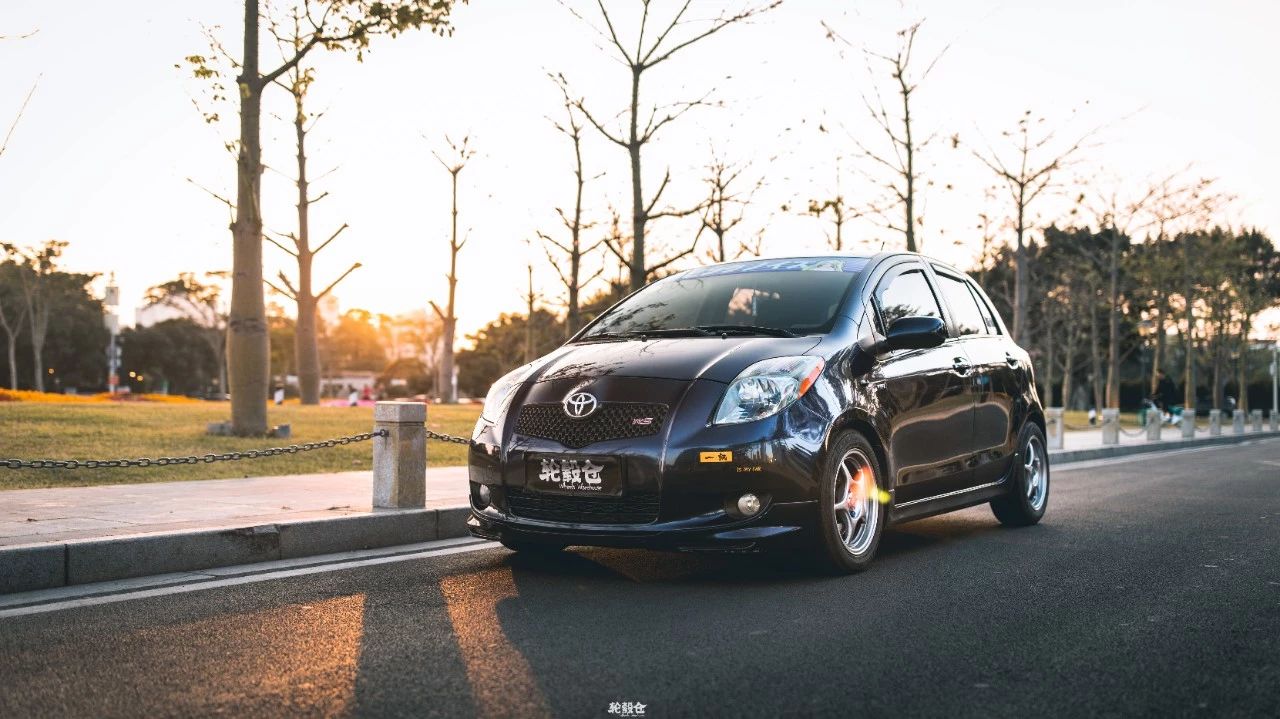 丰田雅力士小型汽车价格,巅峰极速丰田雅力士