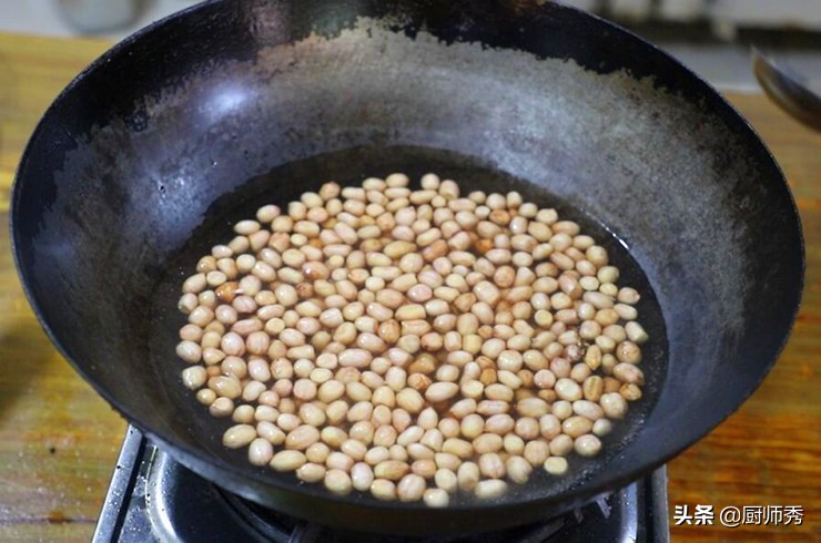 下酒菜醋泡花生的做法,酸辣爽口养胃的醋泡花生