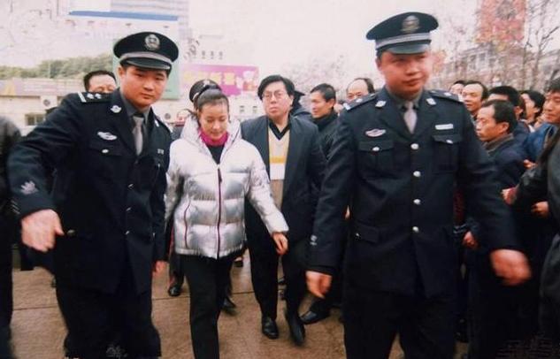 刘晓庆陈佩斯多年重聚,刘晓庆和朱时茂结局