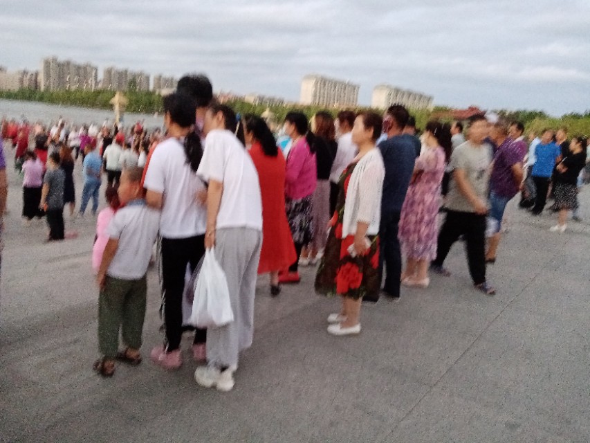 离婚后的男人会后悔嘛,离婚后男人带孩子怎么过