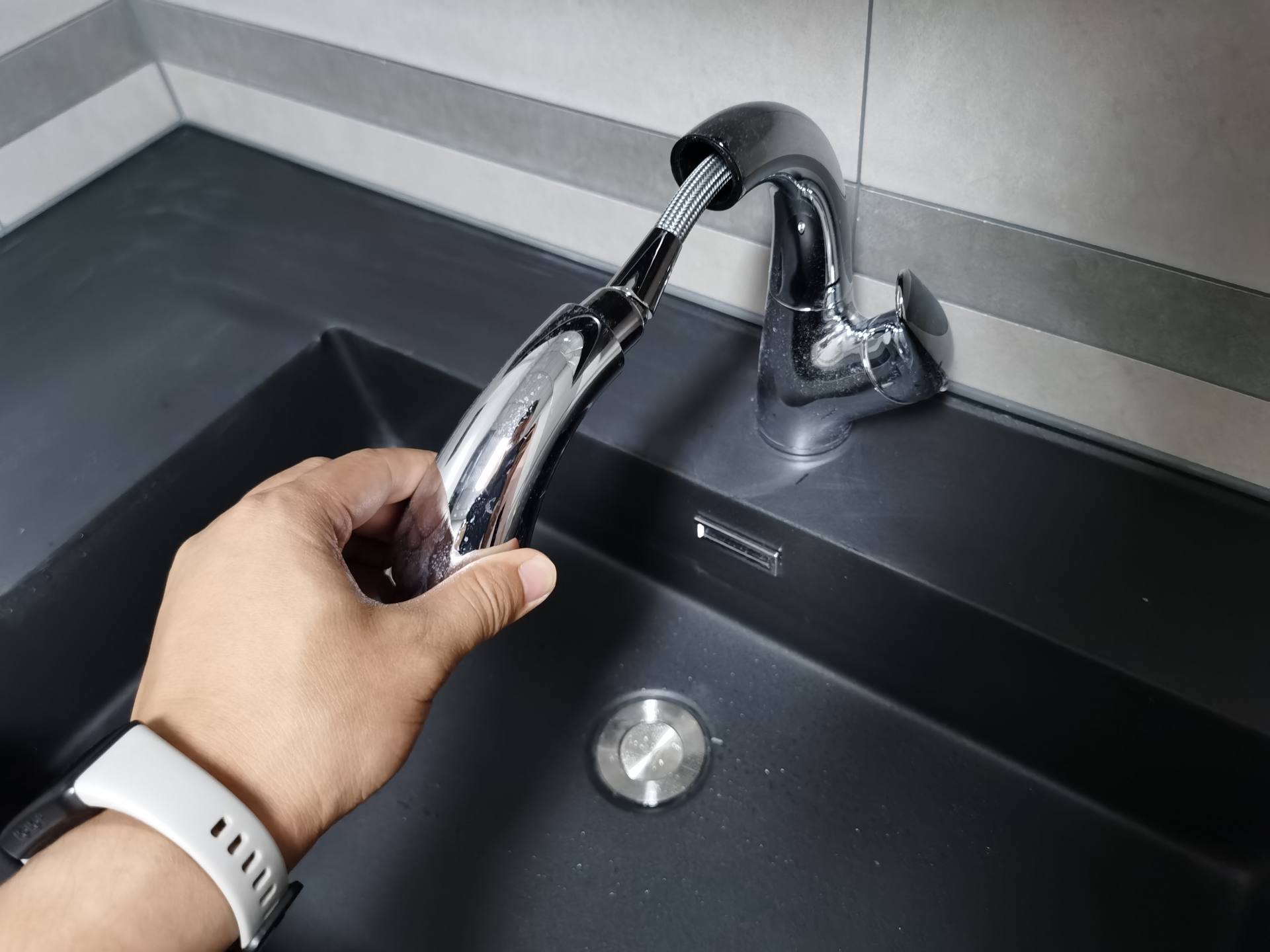 网购浴室柜靠谱不？新家装修实测，还不赖