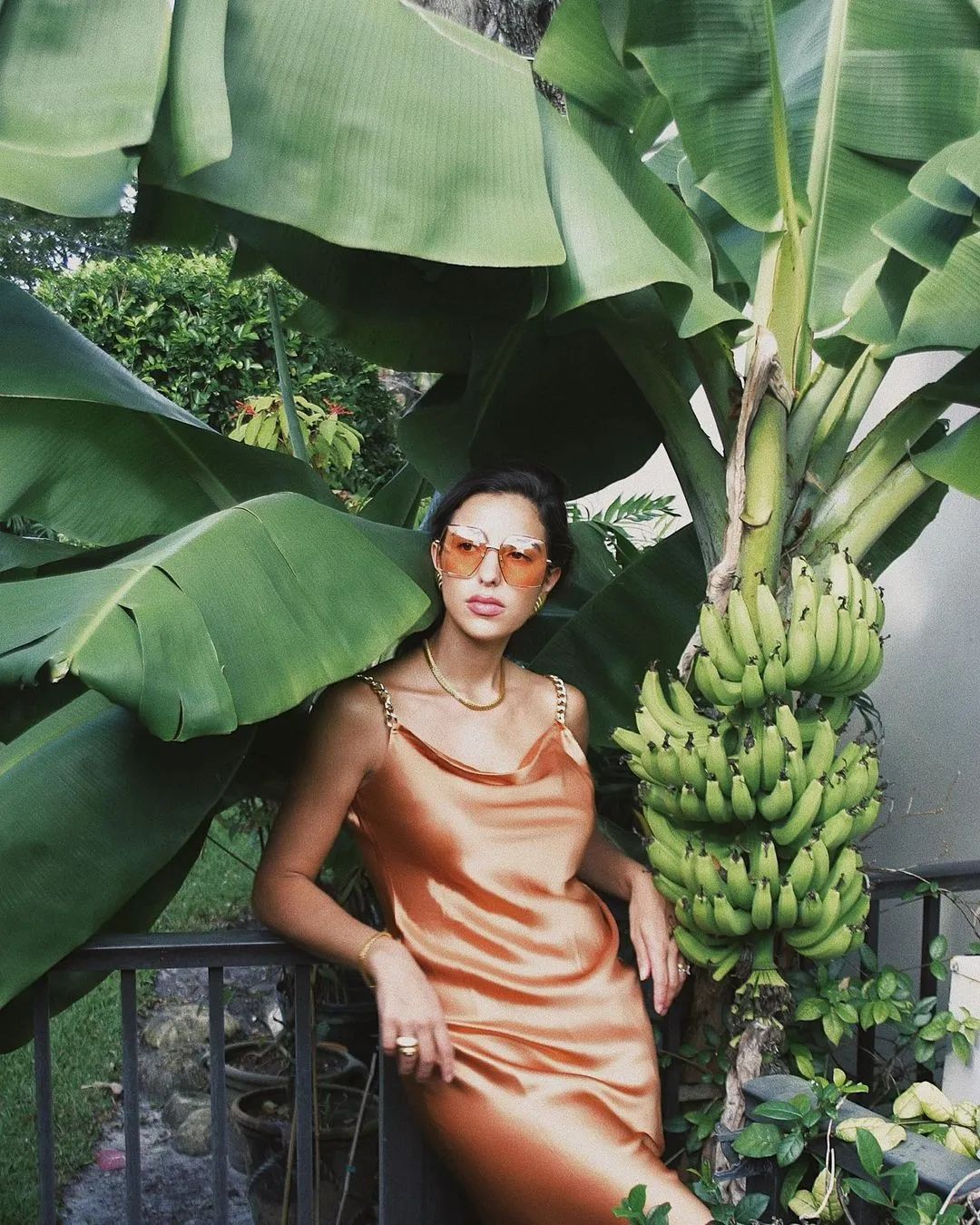 大胸妹子再也不用害怕夏天了，这份指南请收好