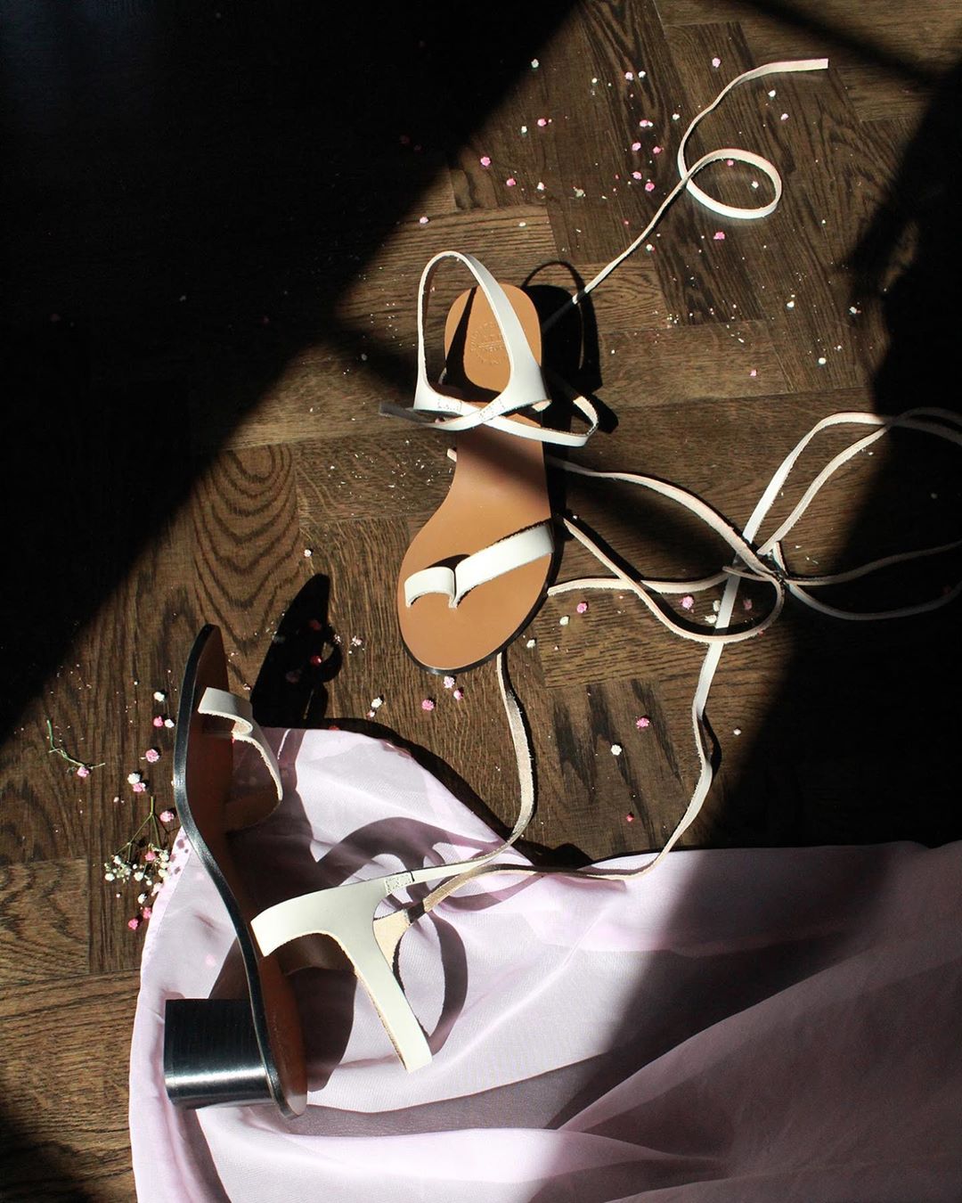 一眼掳获目光的流畅线条：北欧小众手袋及鞋履品牌ATPAtelier