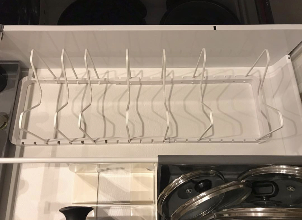 厨房锅具收纳墙上,锅具收纳小妙招废物利用