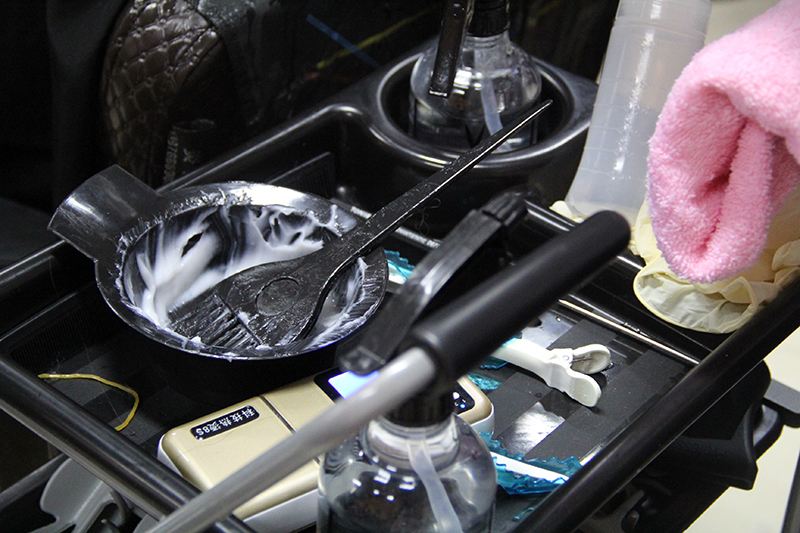 烫发分热烫和冷烫有什么区别,烫发冷烫和热烫哪个不伤头发