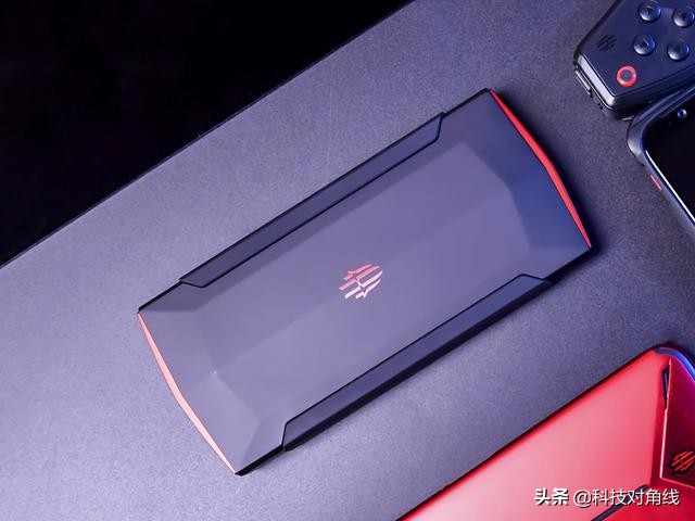 红魔手机3s值得入手吗,红魔3s现在还值得入手吗