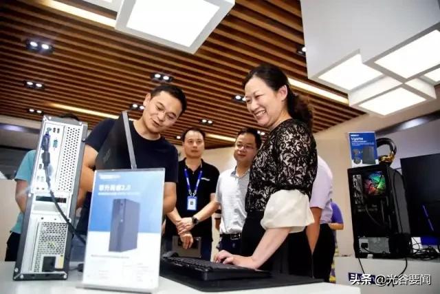 攒了好久的配件组装手机,地表最强台式组装机