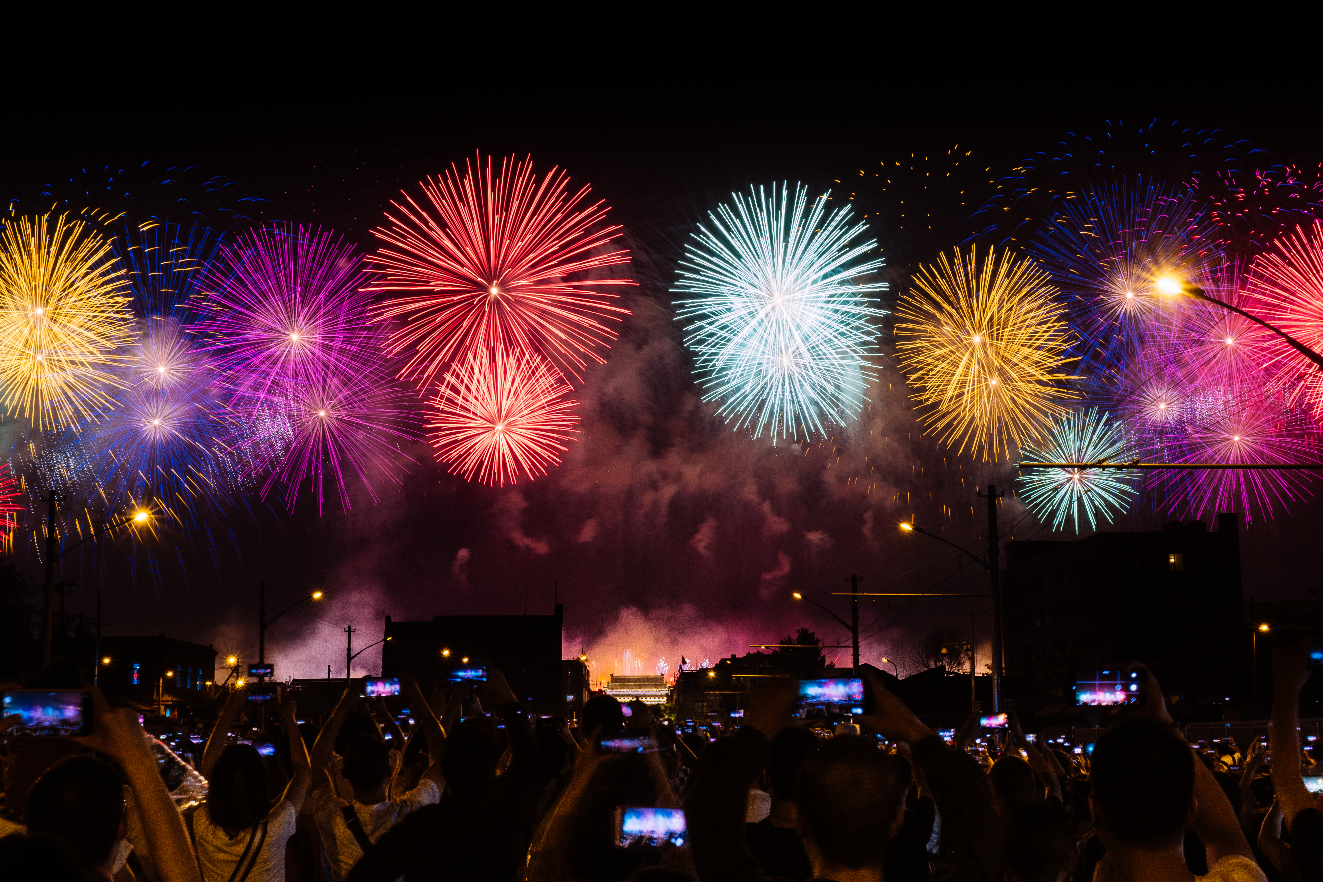 如何用手机翻拍老照片,用手机翻拍旧照片怎么拍更清晰