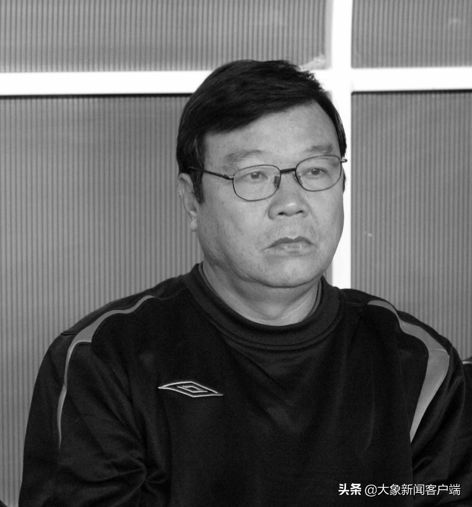 他曾将足球带到225个山村辞世后整个河南足球圈为之悲痛