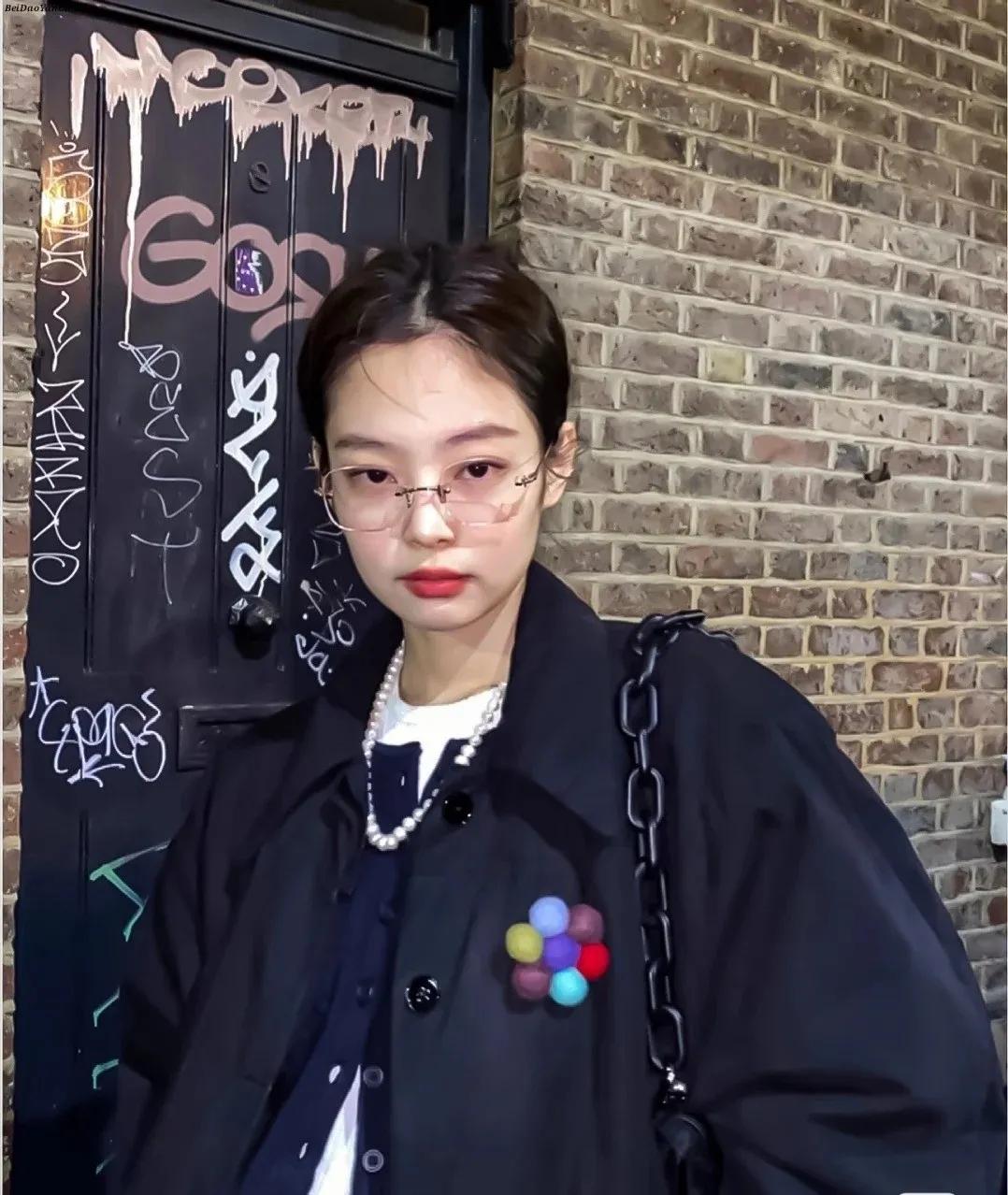 圆脸显老还是显嫩,圆脸显嫩