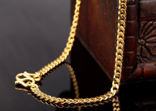 黄金项链断开怎么处理,黄金项链沾上膏药怎么处理