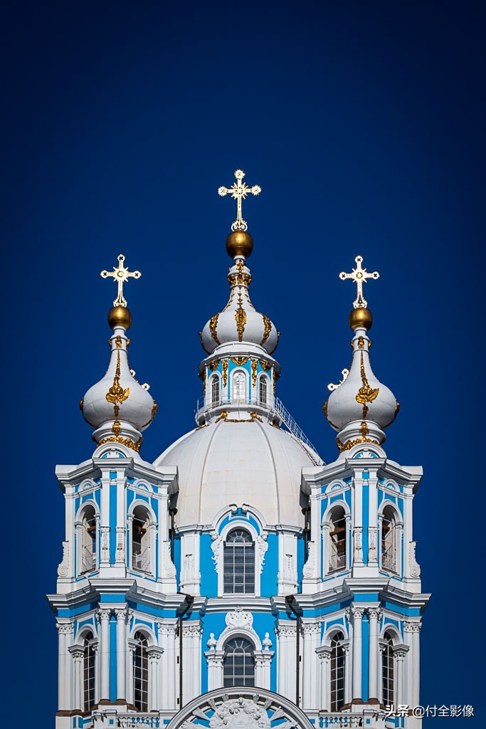 斯莫尔尼修道院主教,斯莫尔尼宫的宫殿