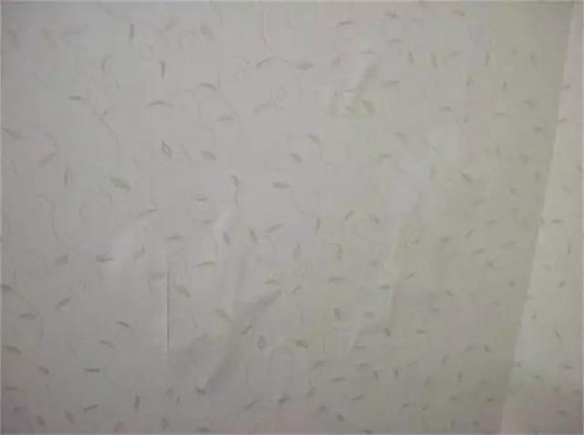 出租房壁纸被损坏，担心房东坑你一笔，3分钟教会你如何修补壁纸