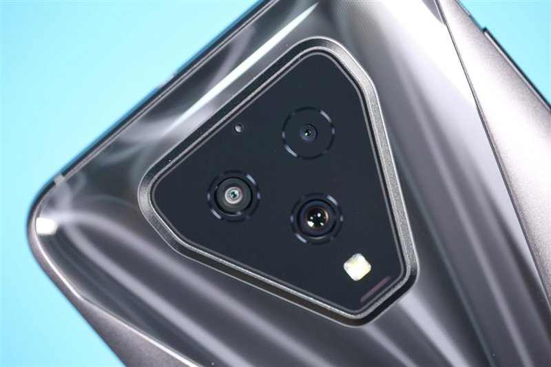 小米黑鲨三评测,小米游戏手机黑鲨3