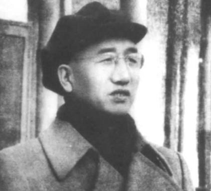 十大元帅籍贯：川四湘三、鄂粤各占一，唯他是北方，战力不输林粟