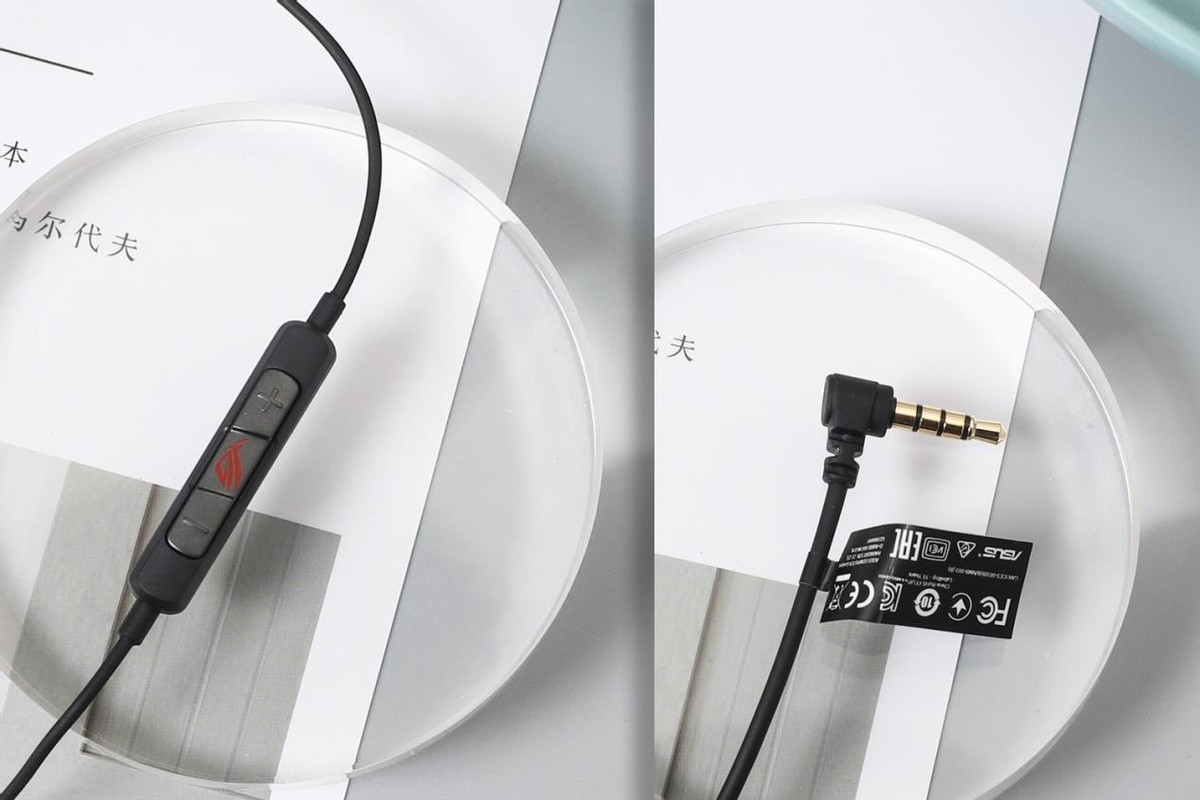 rog降临耳机1和2代区别,rog降临2标准版月曜白入耳式