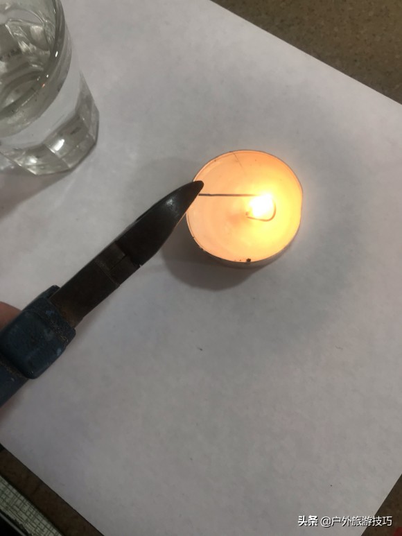 6-12岁自制鱼钩的方法,荒野求生野外自制鱼钩简单的方法