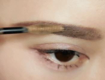 为什么我画的眉毛不自然,为什么我画眉毛那么粗