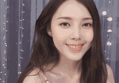 不画眉就像没眉毛一样,不画眉毛显得没精神