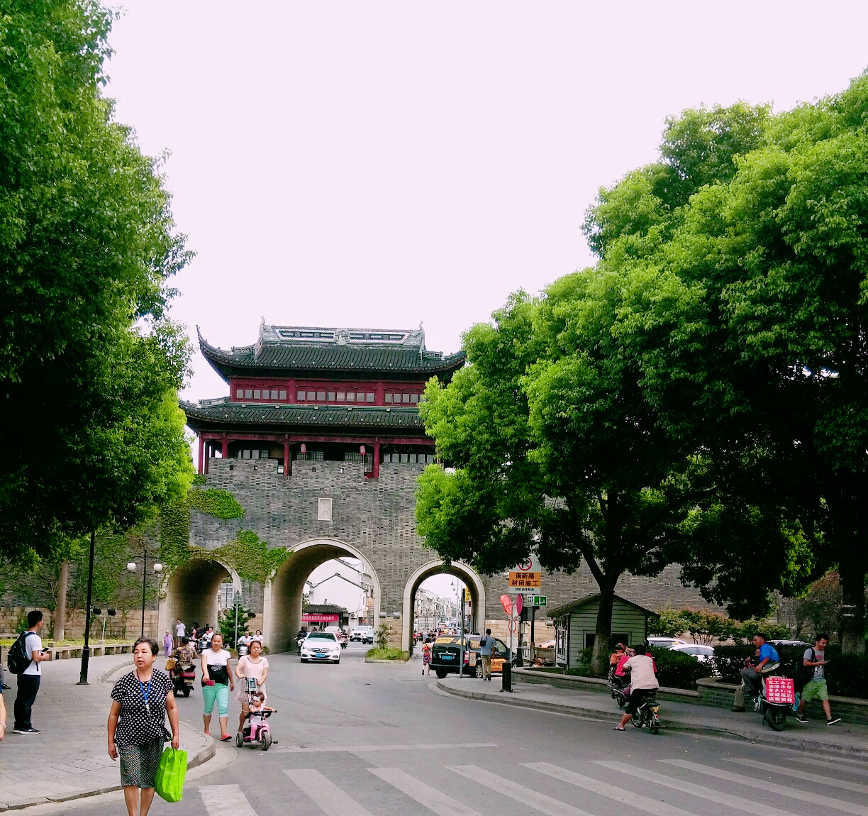 2021年苏州gdp与南京gdp,苏州市区gdp对比南京市区