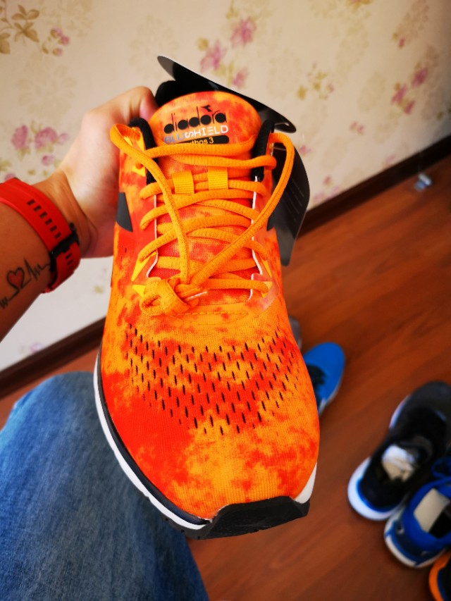 迪亚多纳厚底跑鞋,迪亚多纳男跑鞋