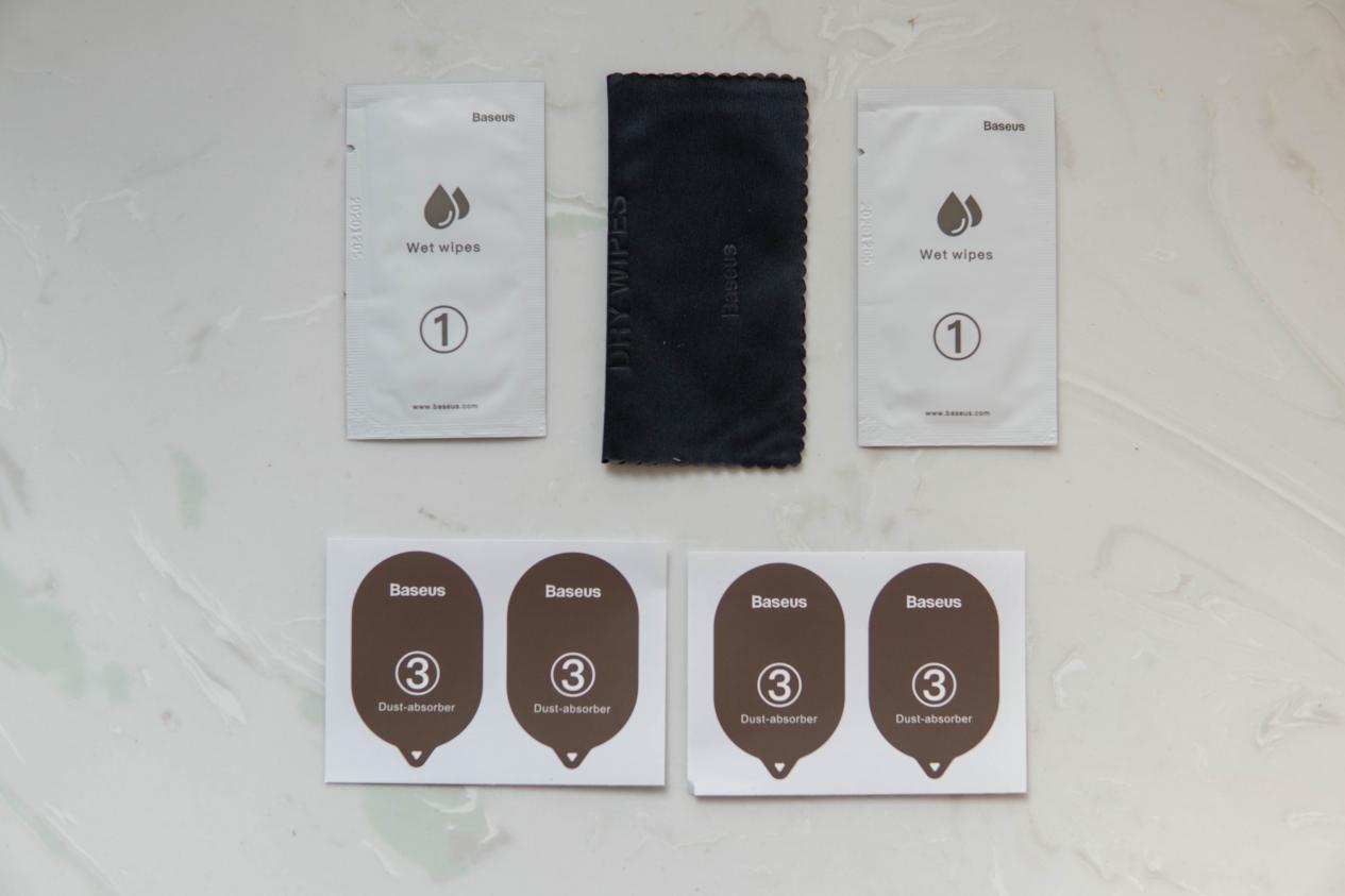 iphone12钢化膜黑边好还是透明好,倍思苹果12钢化膜防尘