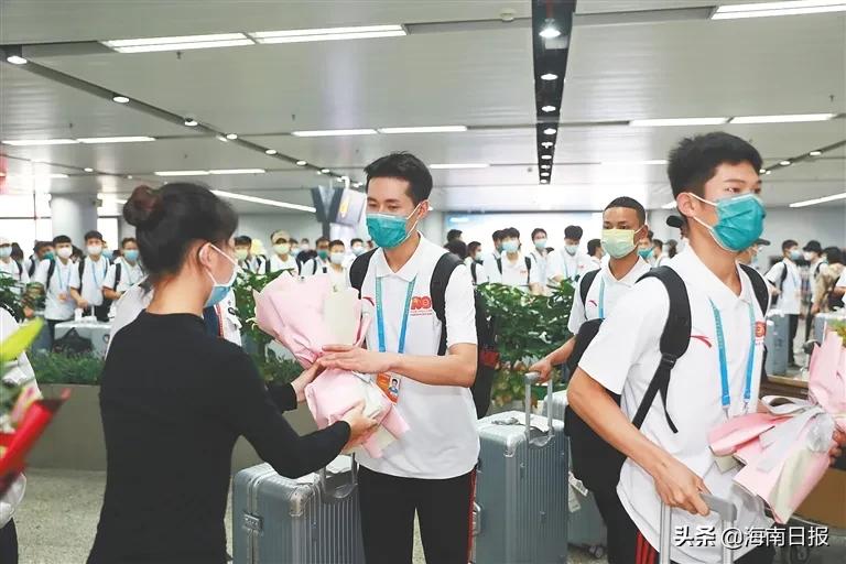 一场精彩演出的背后,一场精彩的演出背后