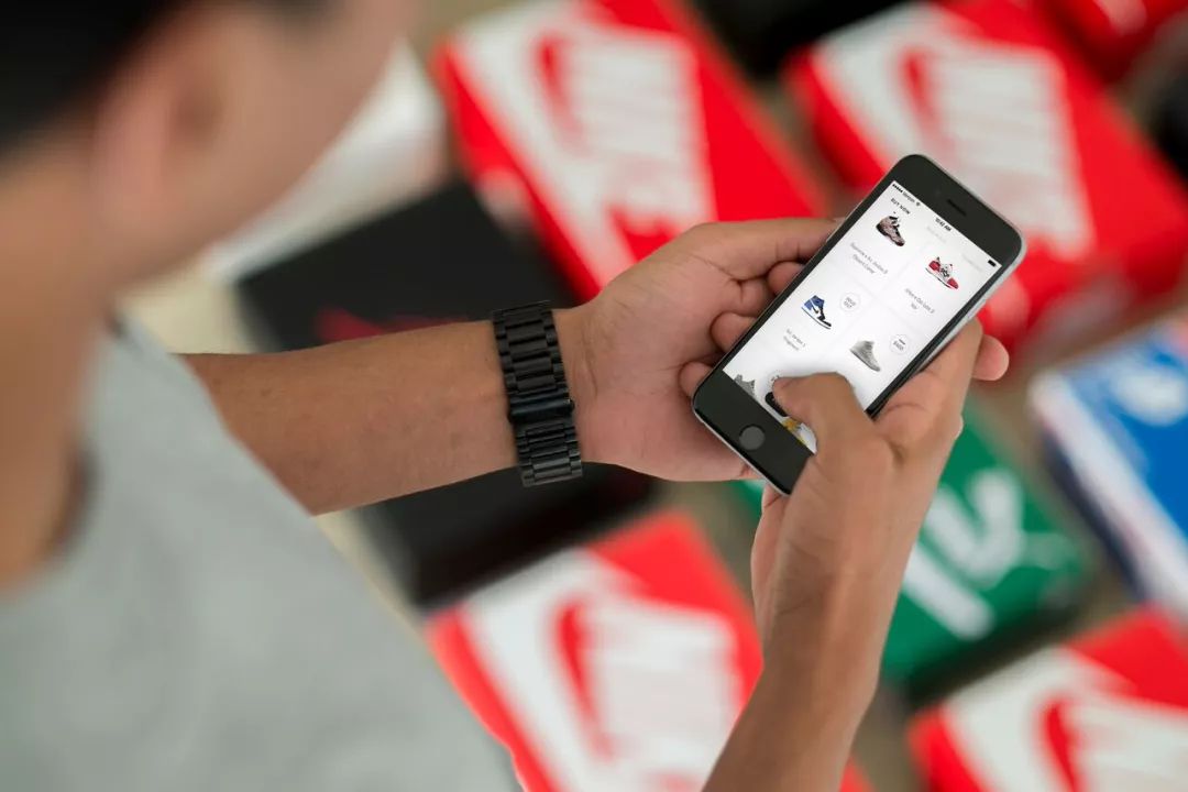 问：旗舰店不支持虎扑验货是心虚了吗？