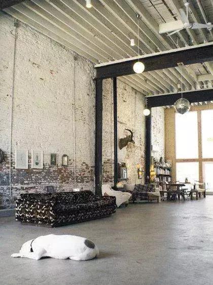 「布稀奇」裸砖墙这应用手法，除了糙汉子还有谁敢这么“裸”？