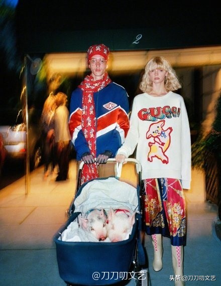 笑成佩奇，奢侈大牌被吐槽的中国风，遇到猪年竟然也可爱了起来