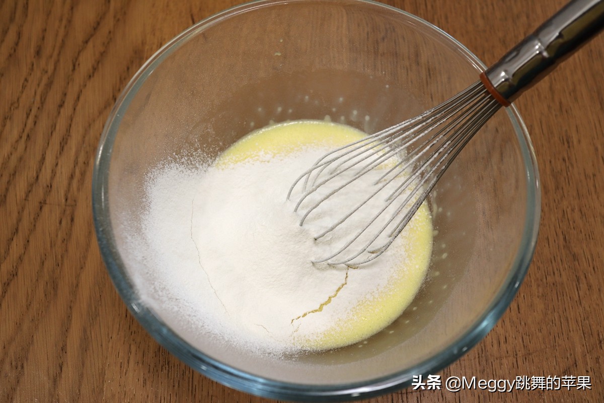 蛋糕卷不塌陷的方法,蛋糕卷怎样不开裂