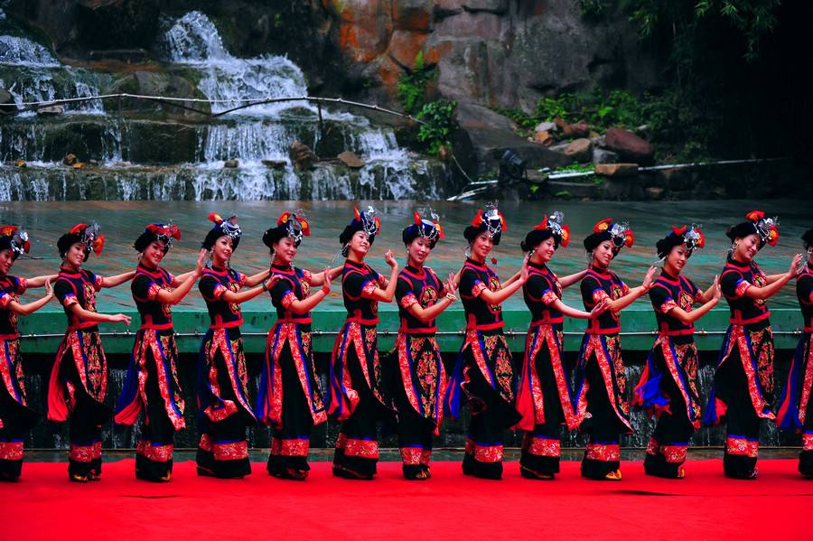 少数民族喝酒礼俗,有趣的少数民族饮酒