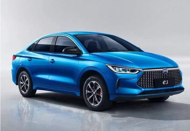 车辆跑偏的界定范围,不扶方向盘车辆跑偏