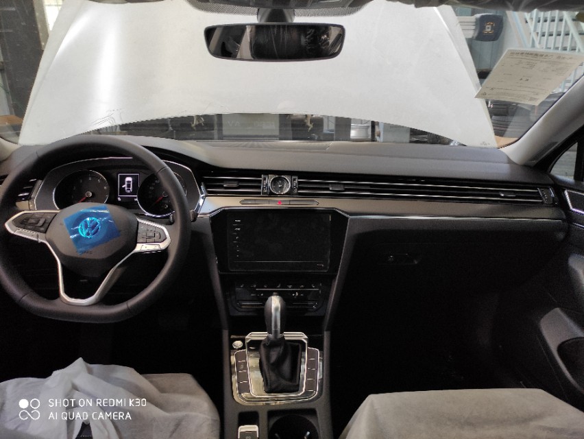 带你了解新款车型,全新迈腾b8