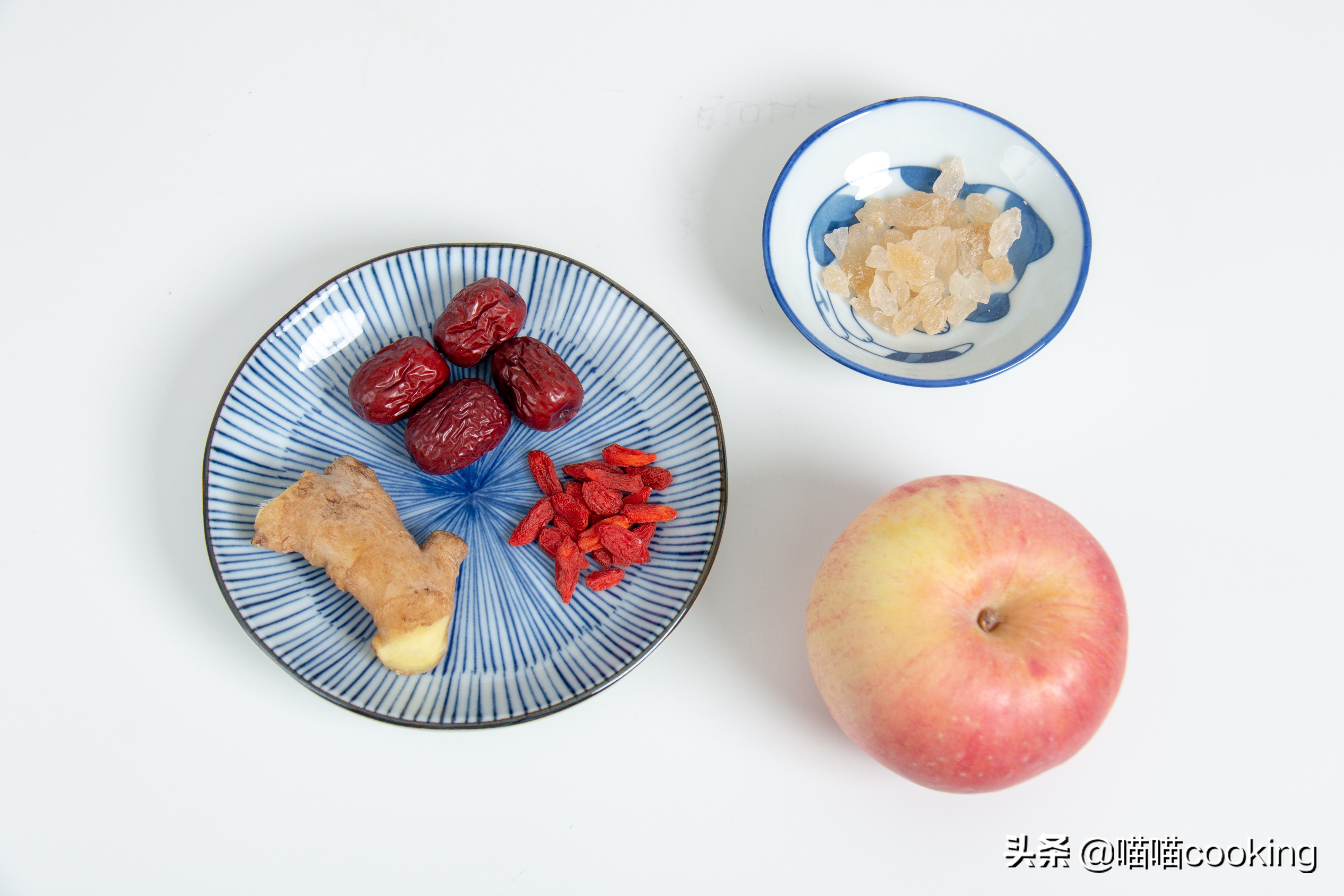 苹果桂圆红枣枸杞煮水有什么功效,苹果红枣枸杞生姜煮水有什么功效