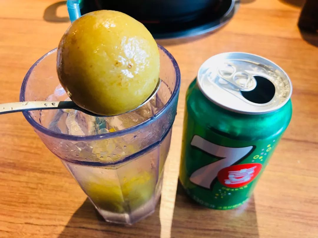 香港帅哥为了爱情来郑州,也带来了香港地道花胶鸡