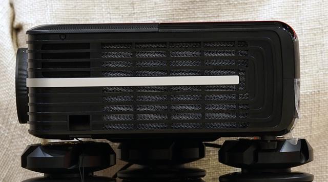 奥图码uhd4k投影仪,奥图码uhd518投影机真实流明