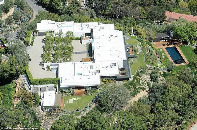 航拍国外豪华私人别墅,实景拍摄带你看豪宅国外