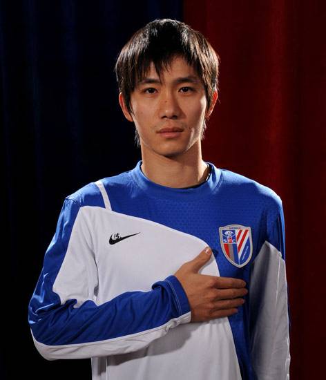 曾是杜伊爱将，一度把蒿俊闵挤到替补席，痛斥圈内“自己人”文化