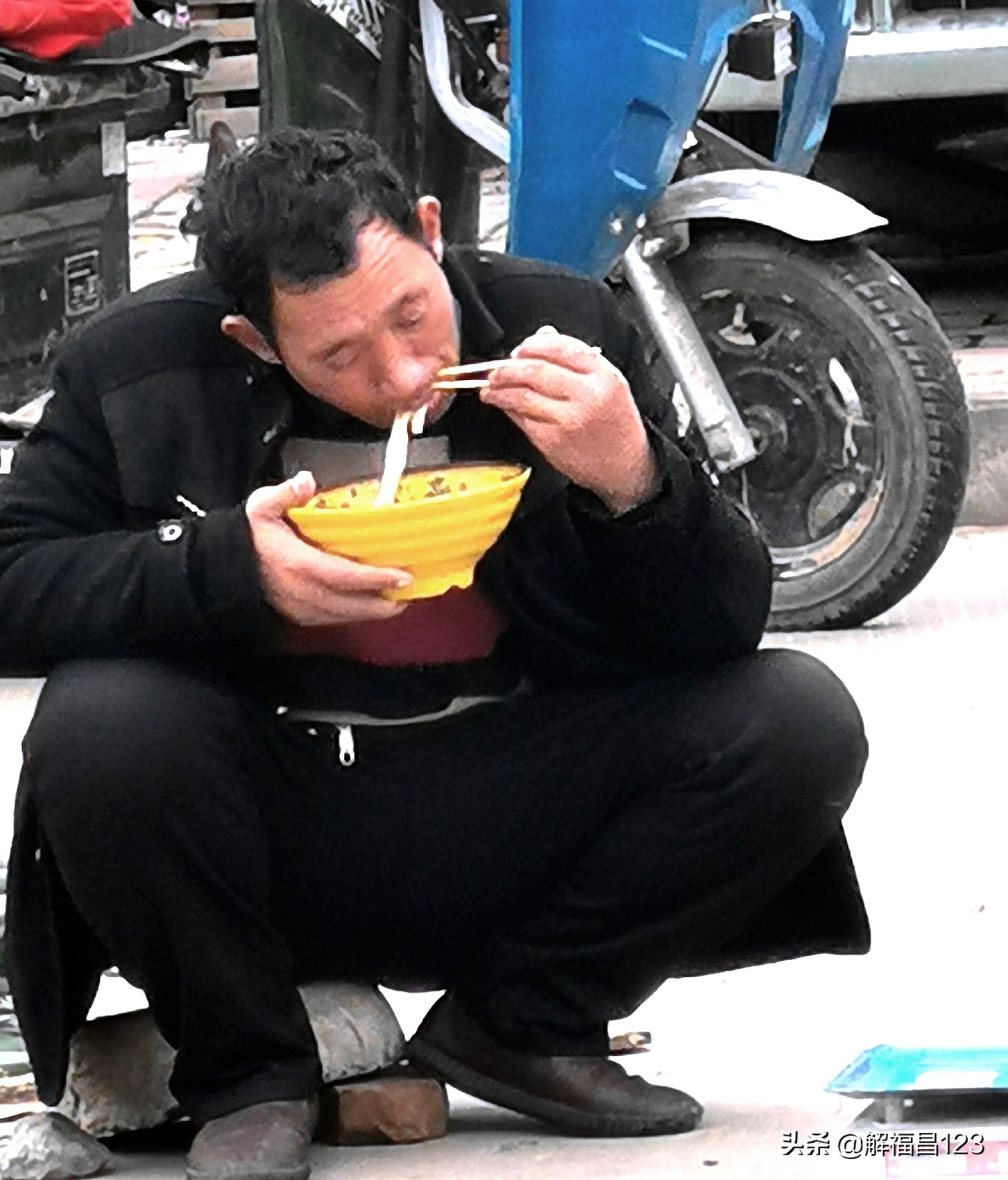 300亩晚熟桃多少钱 (晚熟桃多少钱一亩)