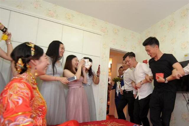 史上最经典闹洞房,怎么闹洞房11种创意招式