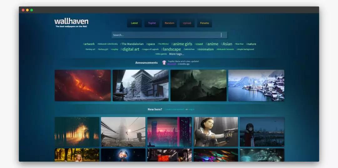 老板看到员工电脑桌面乱七八糟的,新来的同事把电脑桌面换成全家福