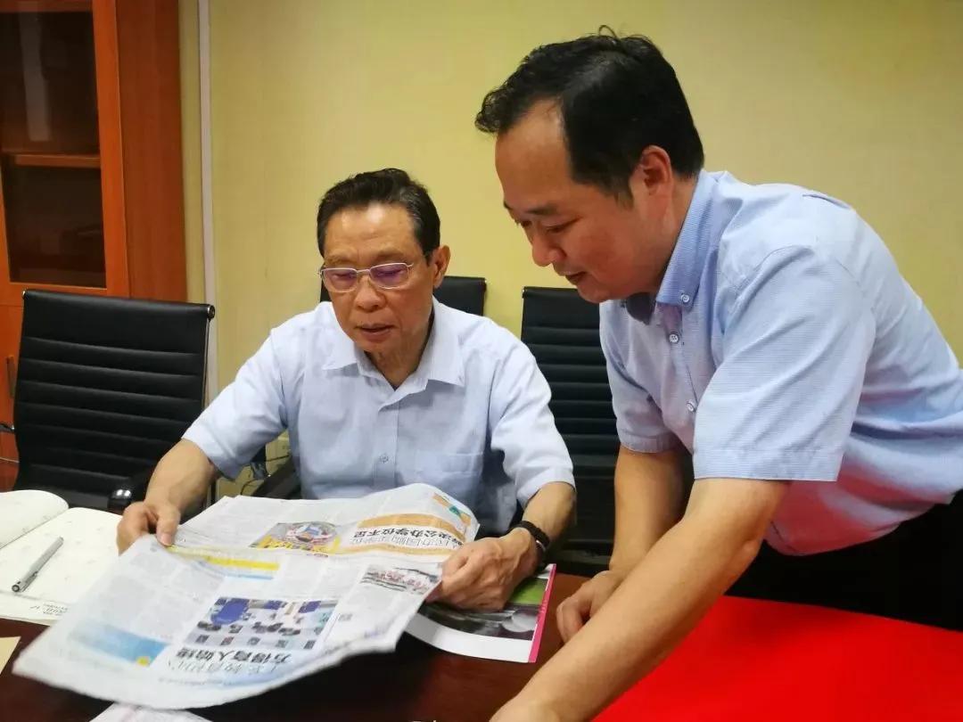 从书法说起，83岁钟南山院士兴趣爱好和成绩一样重要！