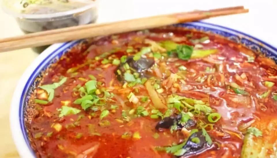 西安必吃的15家超好吃的米线合集,西安最有名的九家米线